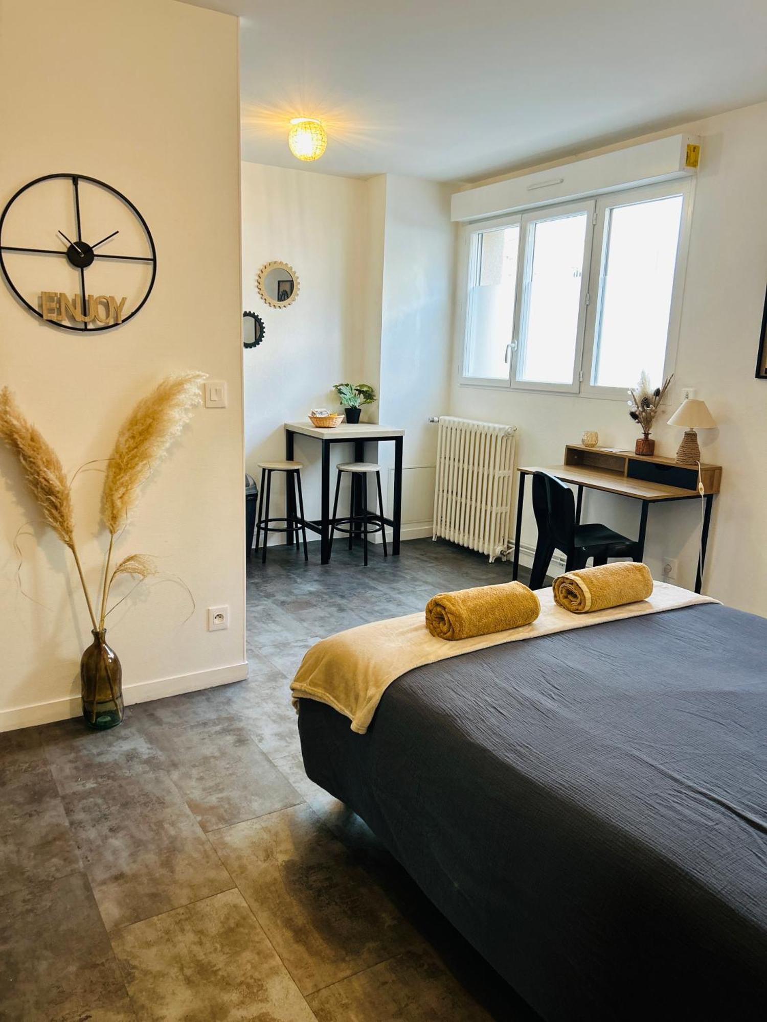 Le 2 - Grand Studio Caen Centre Port De Plaisance Exterior foto